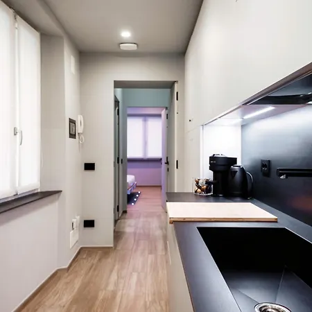 Breva - Downtown - Jacuzzi And Garden 아파트 *