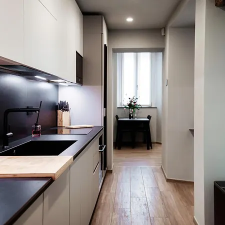Apartment Breva - Downtown - Jacuzzi And Garden Como