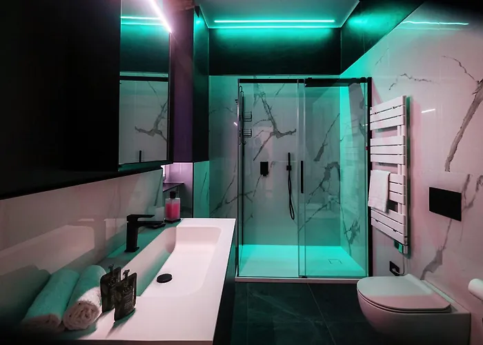 Breva - Downtown - Jacuzzi And Garden Como