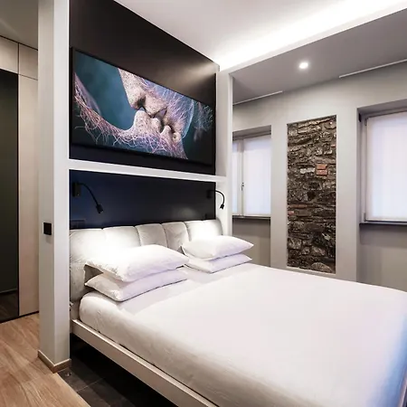 Breva - Downtown - Jacuzzi And Garden Apartment Como